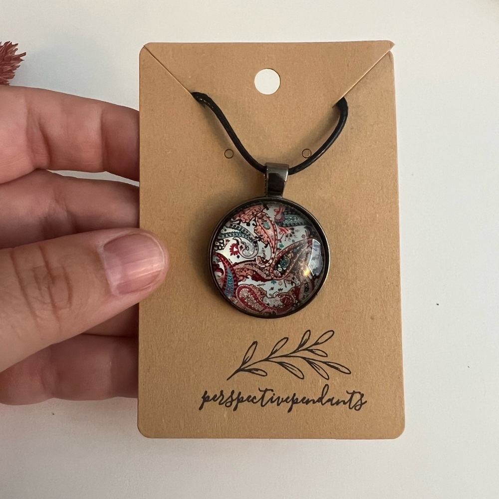 Handmade Cabochon Pendant Necklace 🌿